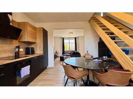 nouveau duplex 2 chambres + bureau au centre de marche !