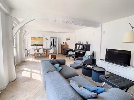 maison de luxe à louer dans le quartier bourg-la feuillaume nord