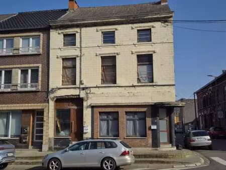 immeuble de rapport composé de 3 appartements à gilly