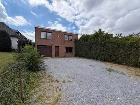 maison 4 pièces avec garage - destination bureaux  commerce