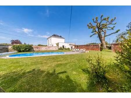 élégante maison de maître au fort potentiel