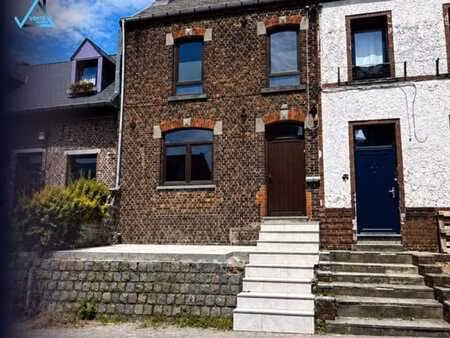 maison 2 façades – beau potentiel de rénovation