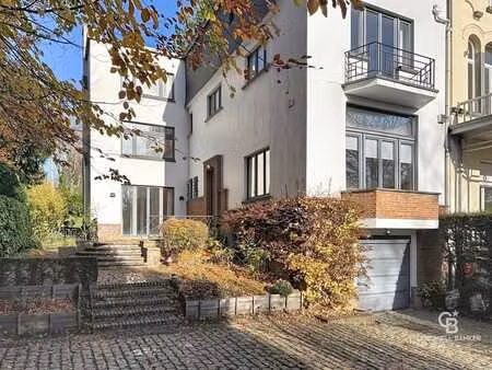 maison 3 façades avec 800m² de jardin / avenue hamoir