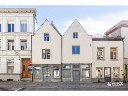 exclusief historisch pand met stadstuin in hartje mechelen
