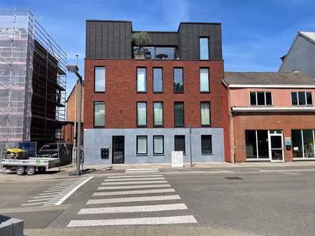 appartement neuf très central avec deux chambres au centre d
