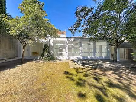 maison-atelier avec jardin à deux pas des étangs d'ixelles