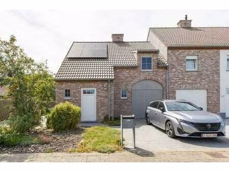 maison semi-mitoyenne clé en main à vendre à la panne!
