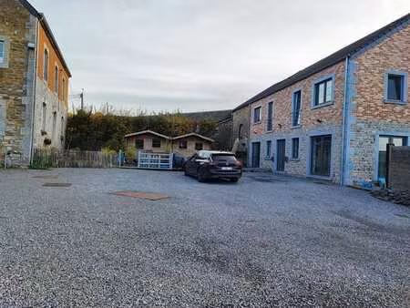 située dans un endroit super calme