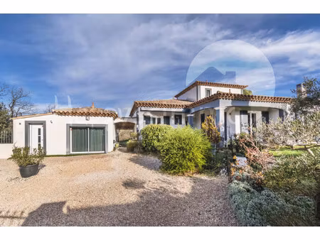 maison de luxe à vendre à forcalqueiret