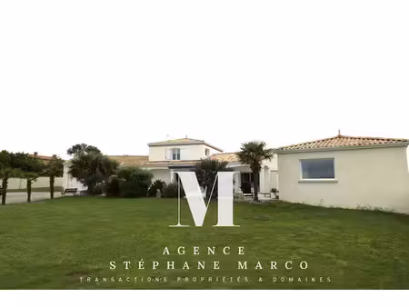vente maison 6 pièces 200 m² à arces (17120)  787 500 €