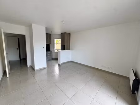 location appartement 2 pièces 37.41 m² à pontcarré (77135)  785 €