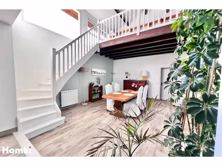 vente maison 7 pièces 209 m² à begles (33130)  642 900 €