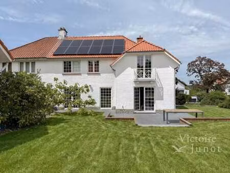 uccle - charmante maison meublée - jardin