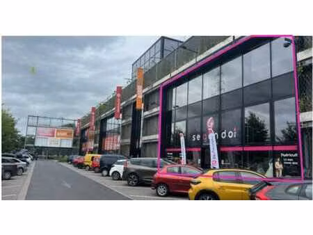 2 surfaces commerciales à louer - retail park froyennes