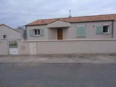 location maison aux brouzils (85260) : à louer / 110m² les brouzils