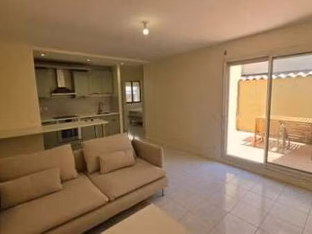 location appartement 3 pièces meublé à frontignan (34110) : à louer 3 pièces meublé / 49m²