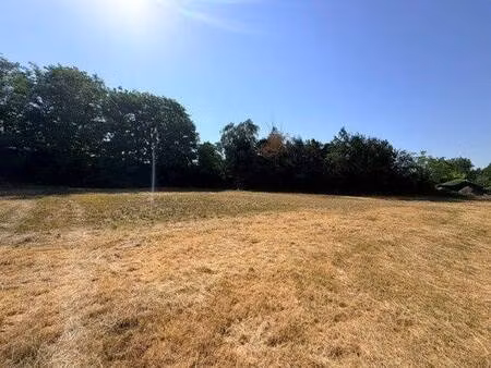 terrain constructible viabilisé à vendre