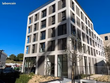 appartement 2 pièces de 40 m² avec parking – écoquartier lavallée  châtenay-malabry (croix