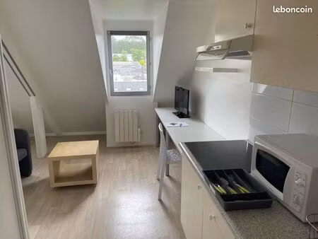 studio de 24 m2 meublé face à la gare