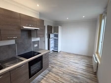 appartement f2 rénové 54 m² – cuisine équipée – fibre – glorieux
