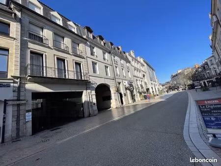 parking/box poitiers