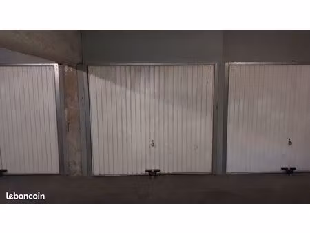 location garage toulon ( entre mourillon et stade mayol )