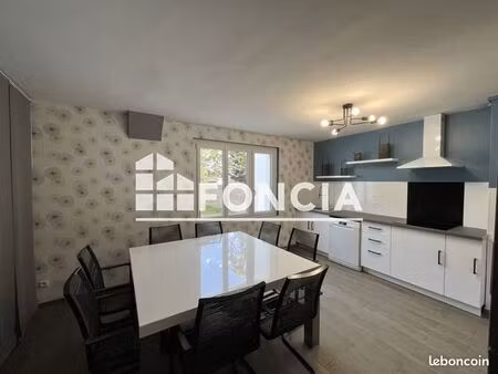 maison 10 pièces 169 m²