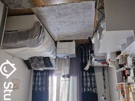 chambre 1 pièce 14 m²