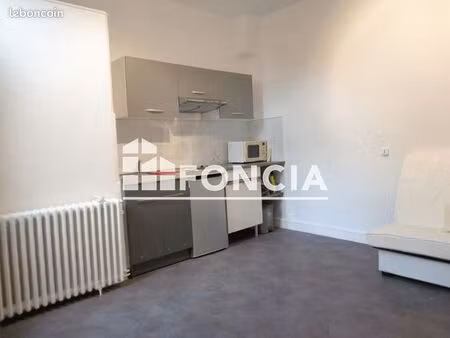 studio 1 pièce 19 m²