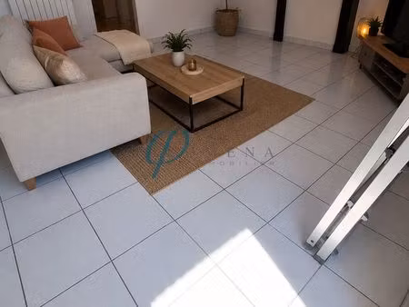 maison 5 pièces 80 m²
