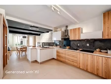 maison de village modernisée t5 avec garage à vendre à lavernose-lacasse