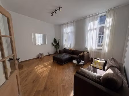 duplex à louer à rue du président 31 namur (vbe46315)