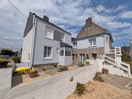 languidic ensemble de 2 maisons 6 pièces de 129m³ environ habitable parcelles de 1000m² en