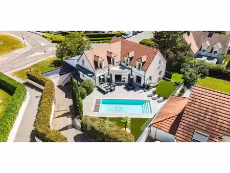 maison avec piscine et terrasse fontaine-lès-dijon (21)