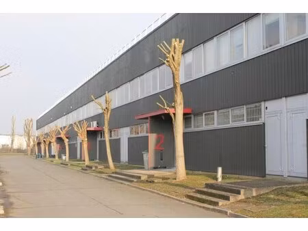 location entrepôt coignieres 78310 406m² à 2034m²