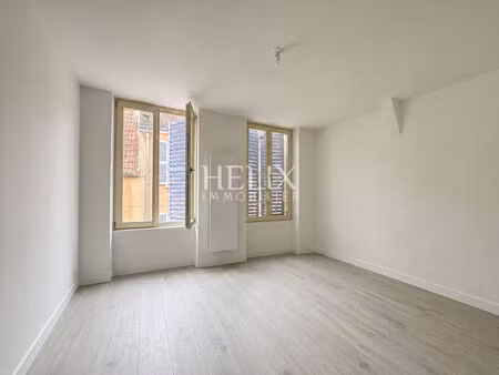 magnifique appartement 2 pièces 'dpe lettre c ' entièrement refait à neuf à marly-le-roi.