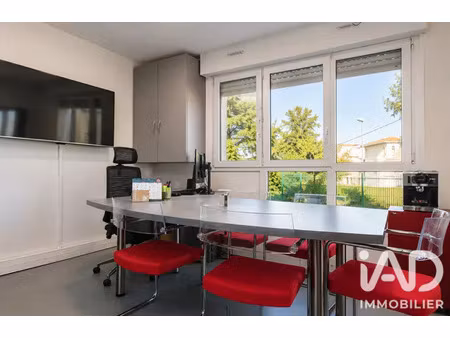 vente commerce 69 m² montauban (82000)