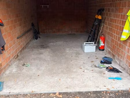 garage à louer à bassevelde € 60 (lkehj) - van meenen dennis | zimmo