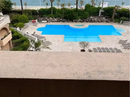 appartement vue sur mer   cannes  la bocca