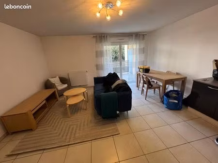grand t2 meublé de 53 m² avec terrasse  double parking sous sol