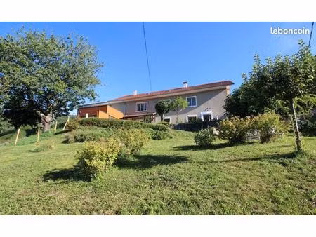 location t3 sur la commune d' herbeys