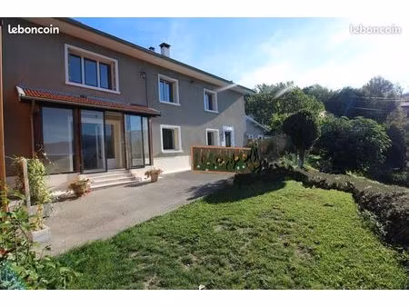 location t4 sur la commune de herbeys
