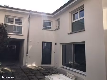 maison de ville 72 m2 / t3 / avec garage