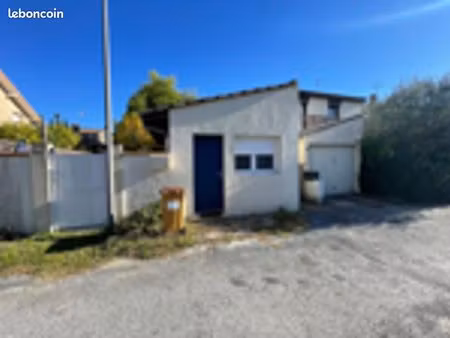 studio 1 pièce 14 m²