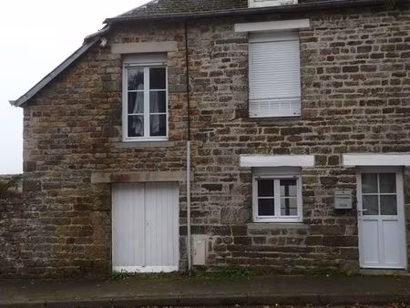 loue maison de bourg 2 pieces