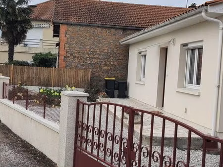 maison centre roumazières