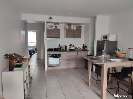 appartement t3 + balcon + parking