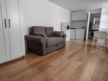 à louer studio meublé et équipé au centre ville de saulieu