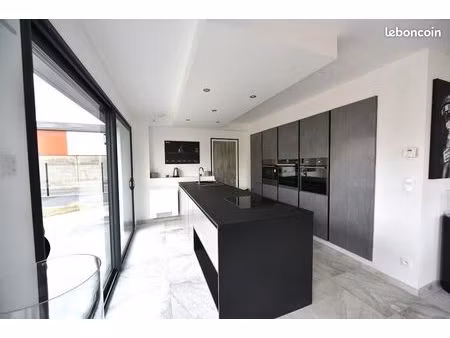 maison 5 pièces 102 m²