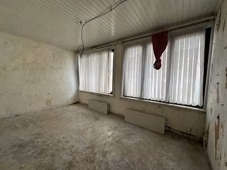 immeuble mixte de 908 m² – commerce et stockage